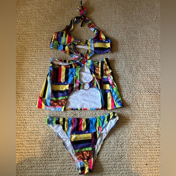 Colorful Geometric Bikini Set - Picture 2 of 6